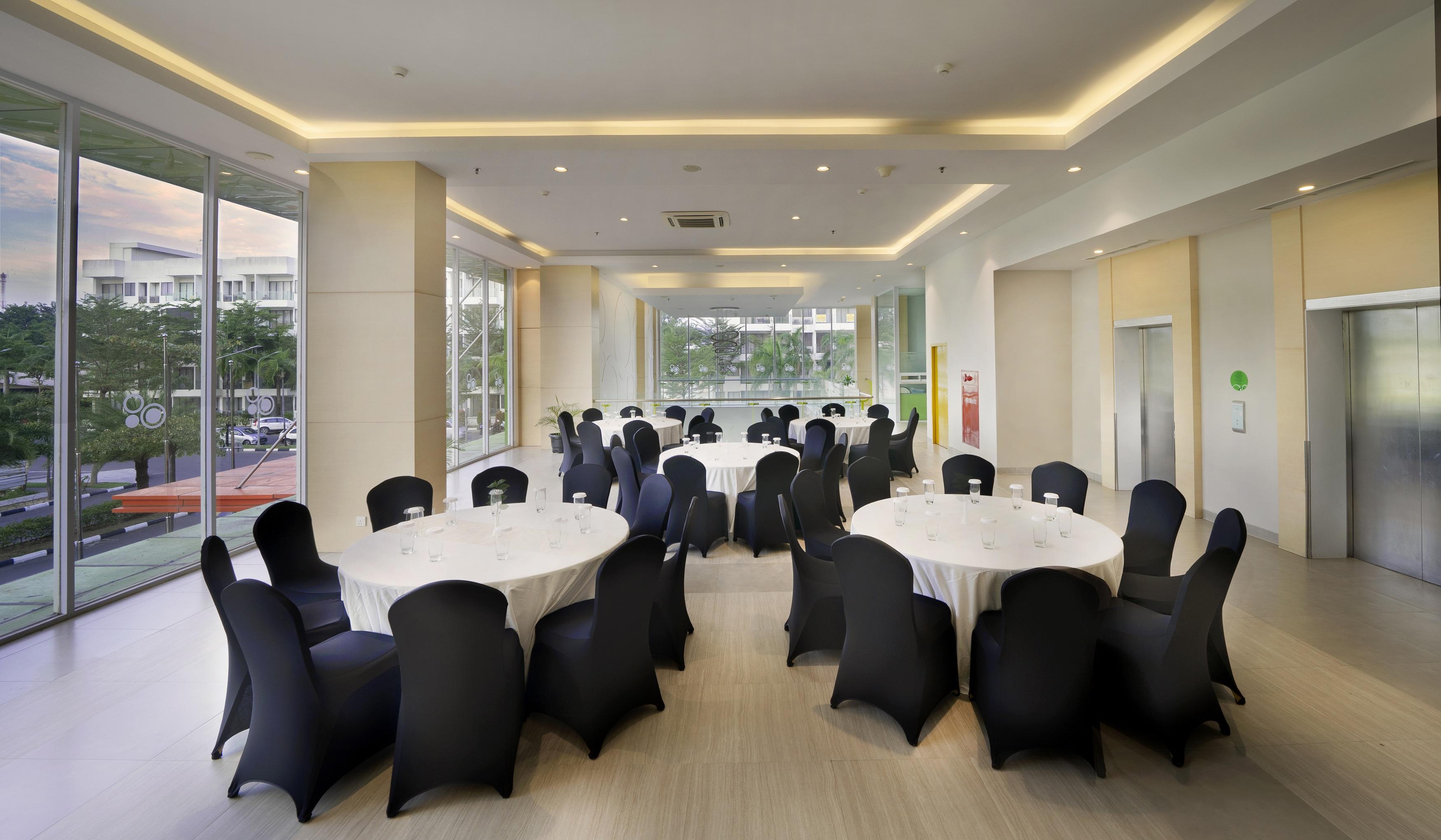 Zest Hotel Harbour Bay Batam Nagoya Exterior foto